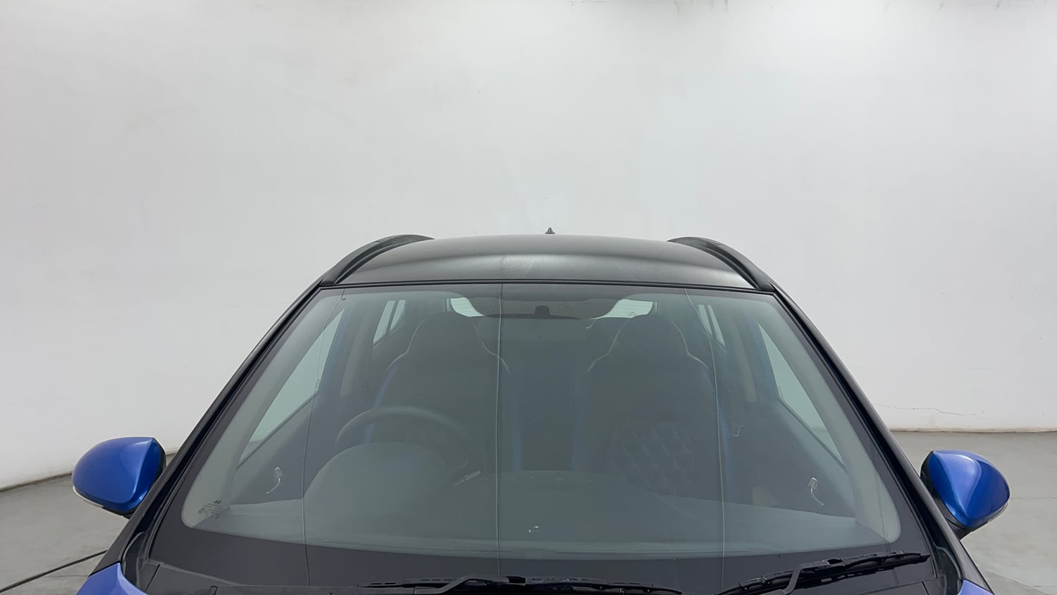 Used 2018 Hyundai Grand i10 Sportz 1.2 Kappa VTVT Dual Tone Petrol Manual exterior FRONT WINDSHIELD VIEW
