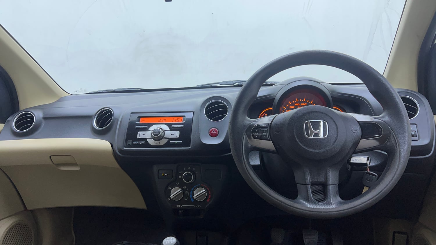 Used 2015 Honda Amaze 1.5 S i-DTEC Diesel Manual interior DASHBOARD VIEW