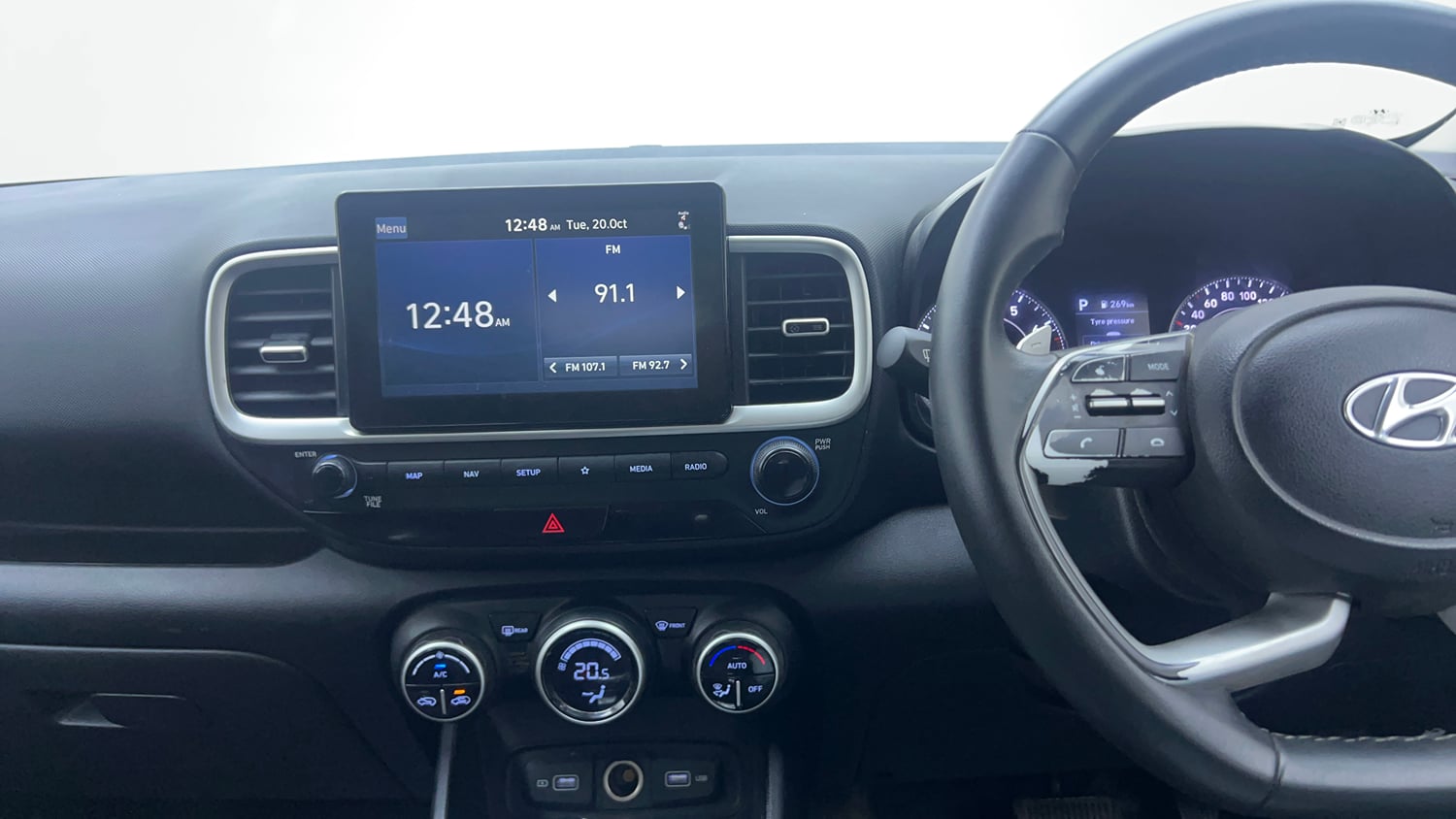 Used 2022 Hyundai Venue SX Plus 1.0 Turbo DCT Petrol Automatic interior MUSIC SYSTEM & AC CONTROL VIEW