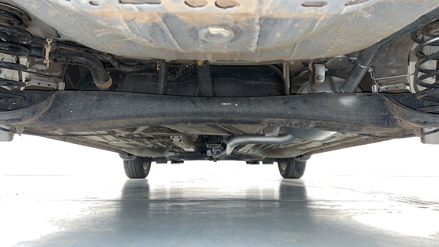 Used 2021 Honda Amaze 1.2 V MT Petrol Petrol Manual extra REAR UNDERBODY VIEW (TAKEN FROM REAR)