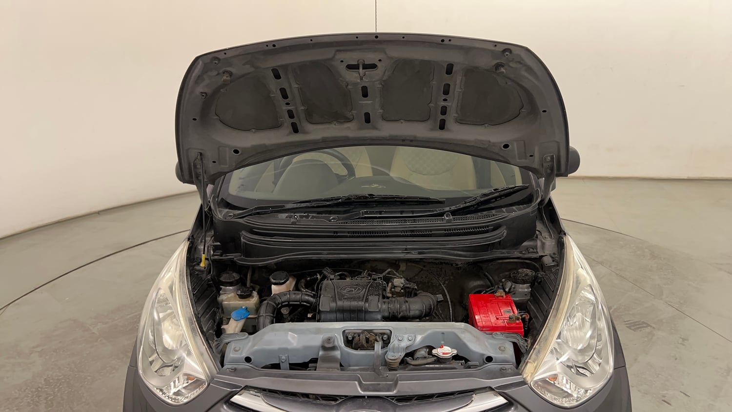 Used 2017 Hyundai Eon Magna + Petrol Manual engine ENGINE & BONNET OPEN FRONT VIEW