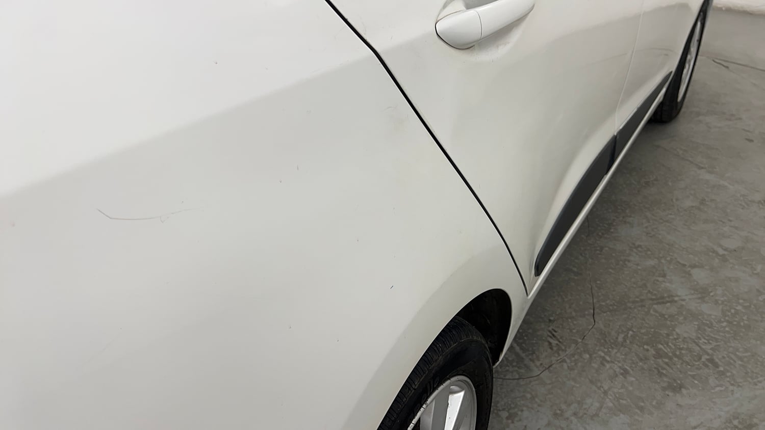 Used 2015 Hyundai Xcent S 1.2 (O) Petrol Manual dents MINOR SCRATCH