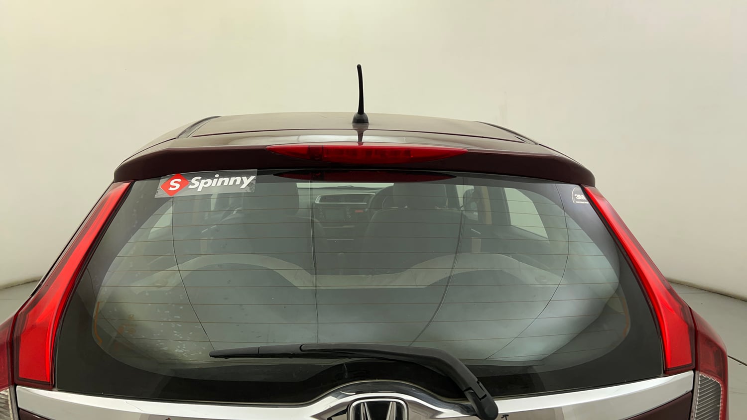 Used 2015 Honda Jazz V AT Petrol Petrol Automatic exterior BACK WINDSHIELD VIEW