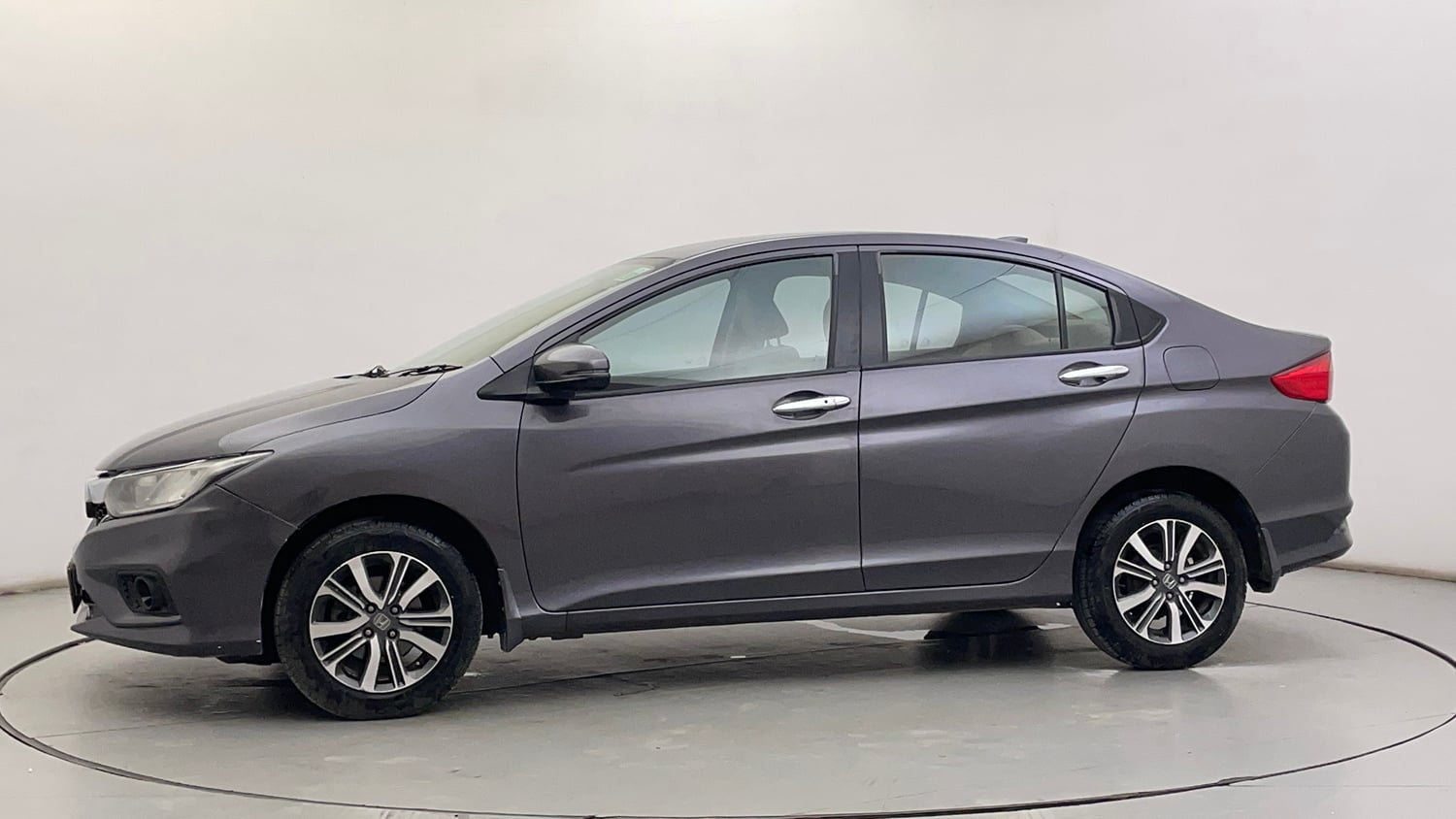 Used 2017 Honda City V Petrol Manual exterior LEFT SIDE VIEW
