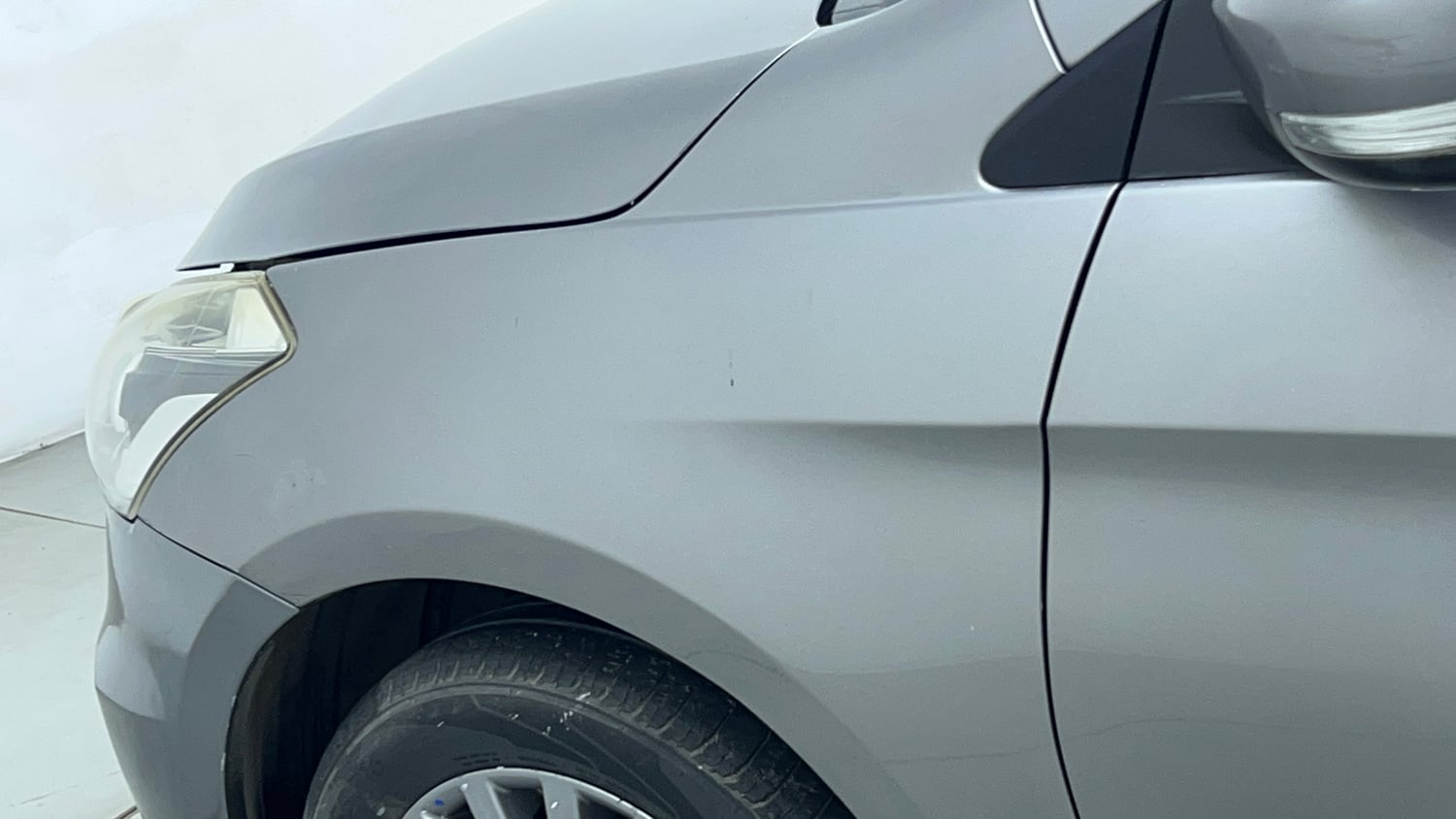 Used 2018 Maruti Suzuki Ciaz Alpha 1.4 MT Petrol Manual dents MINOR DENT