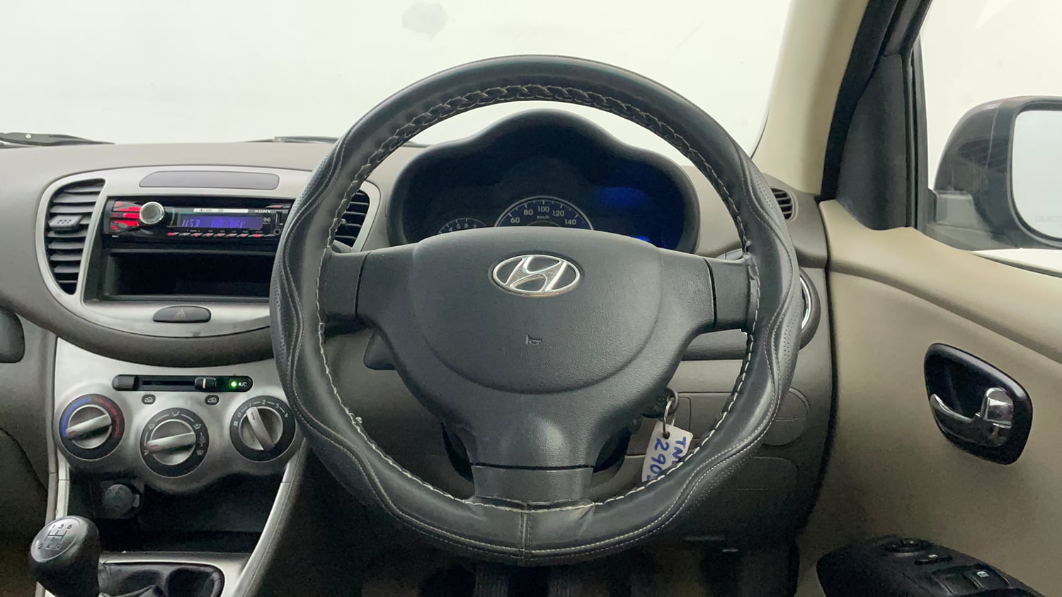 Used 2012 Hyundai i10 Magna 1.2 Kappa2 Petrol Manual interior STEERING VIEW