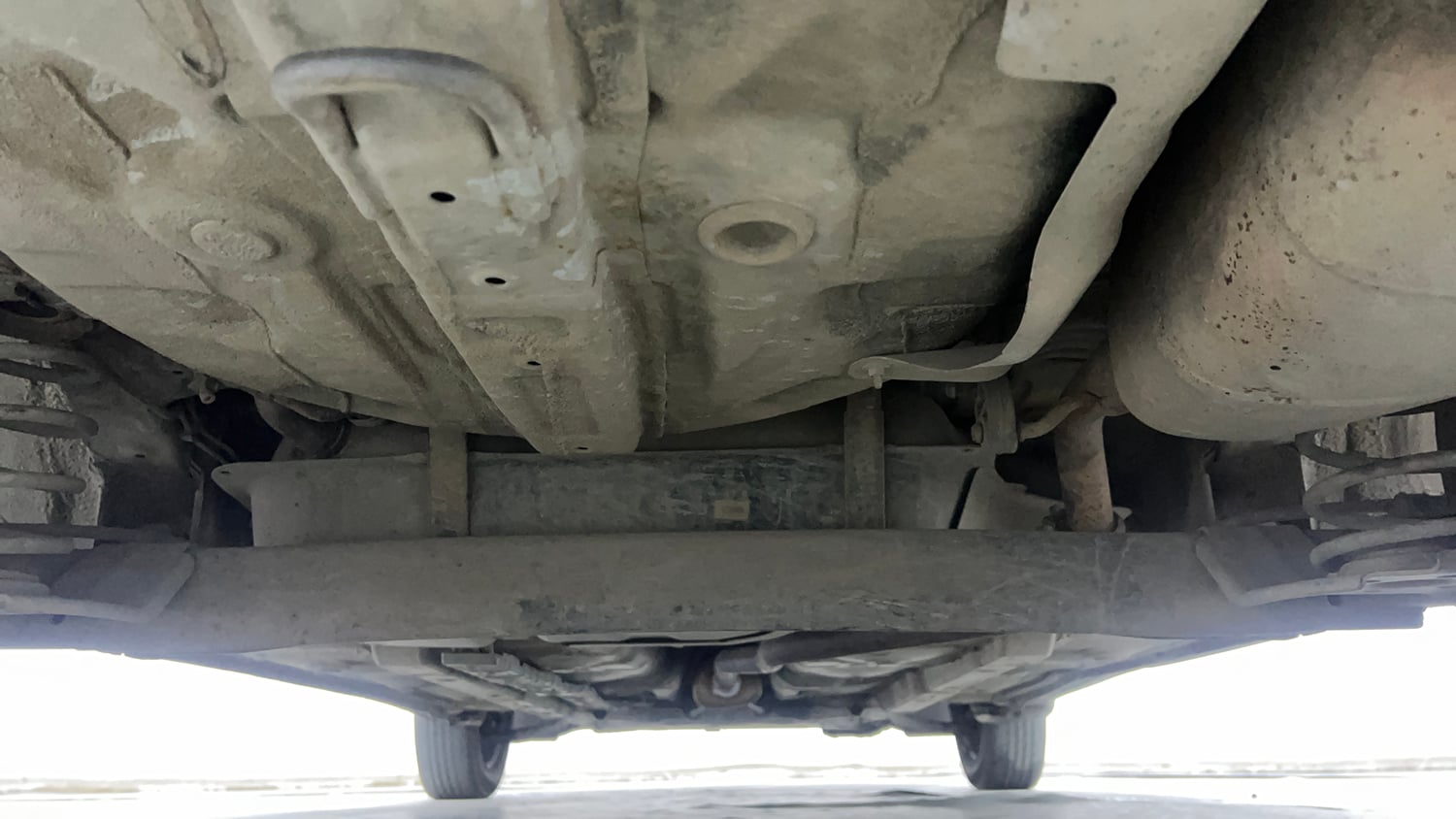 Used 2016 Hyundai Grand i10 Sportz 1.2 Kappa VTVT Petrol Manual extra REAR UNDERBODY VIEW (TAKEN FROM REAR)