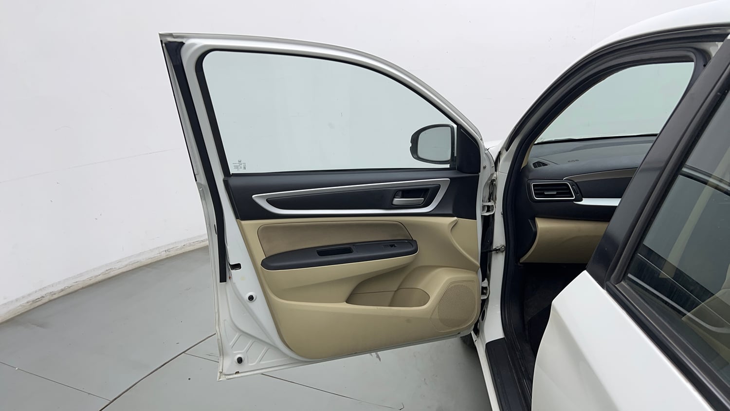 Used 2022 Honda Amaze S MT 1.2 Petrol Petrol Manual interior LEFT FRONT DOOR OPEN VIEW