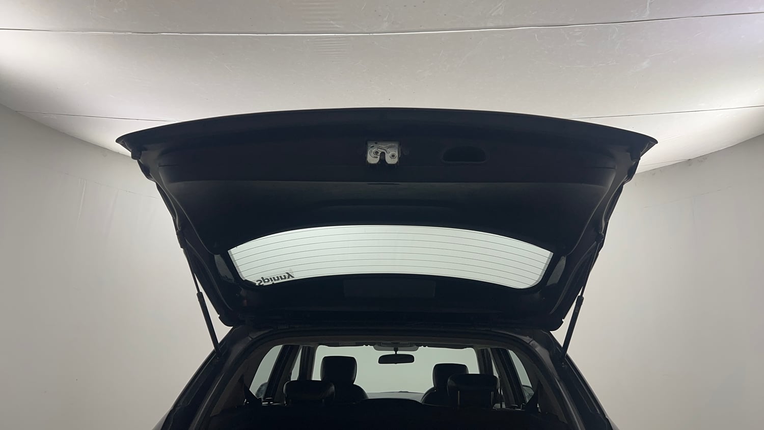 Used 2017 Hyundai Creta SX Plus 1.6  Petrol Petrol Manual interior DICKY DOOR OPEN VIEW