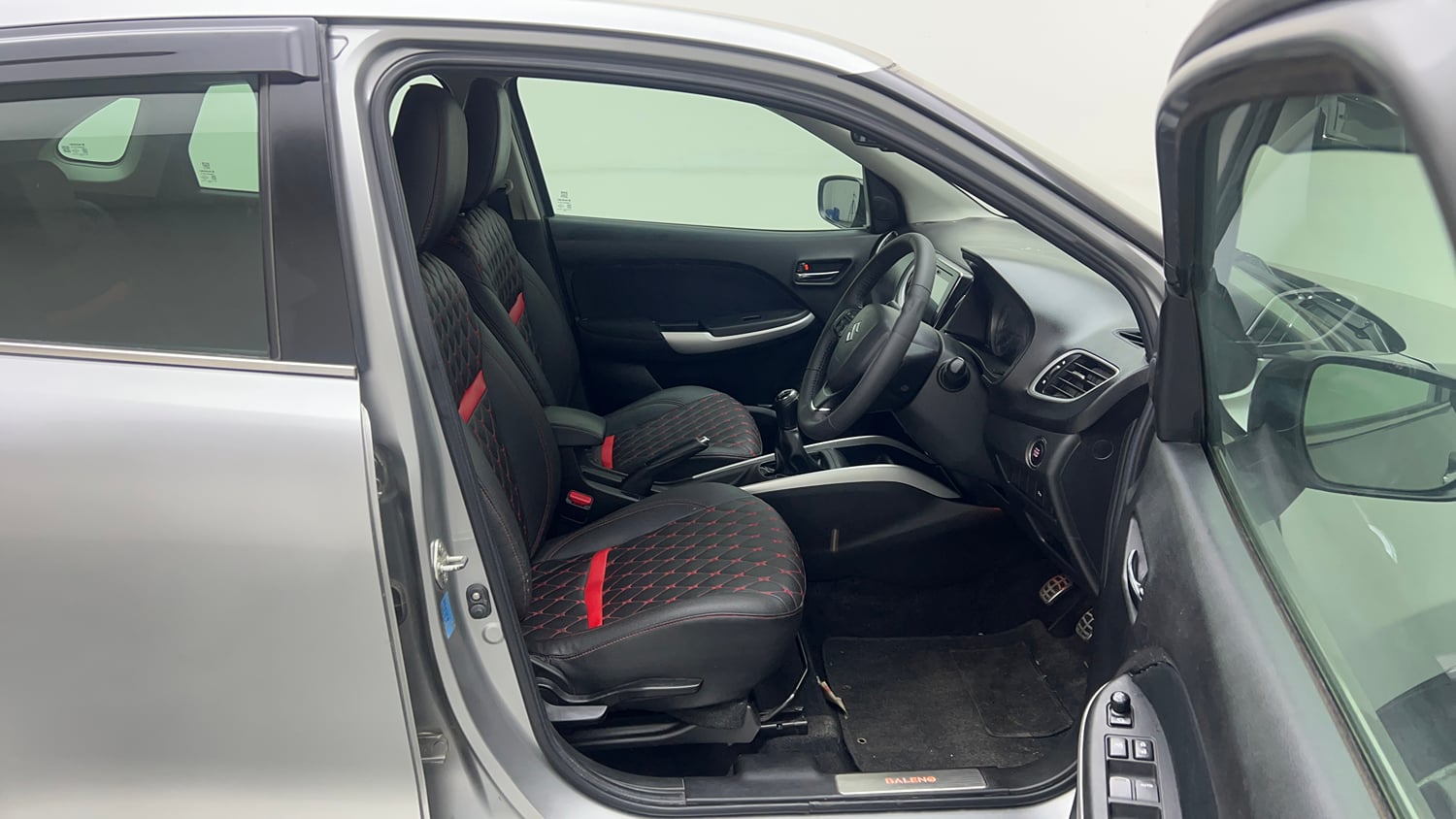 Used 2017 Maruti Suzuki Baleno Alpha 1.2 Petrol Manual interior RIGHT SIDE FRONT DOOR CABIN VIEW