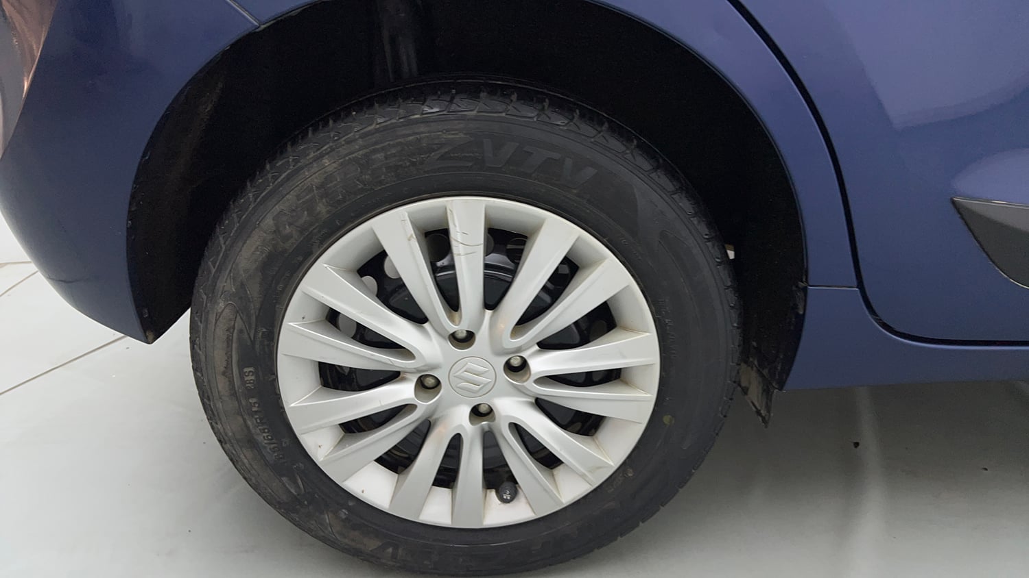 Used 2019 Maruti Suzuki Baleno Delta Petrol Manual tyres RIGHT REAR TYRE RIM VIEW