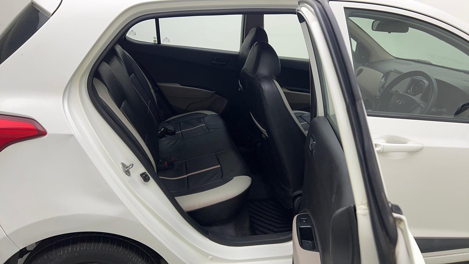 Used 2016 Hyundai Grand i10 Magna AT 1.2 Kappa VTVT Petrol Automatic interior RIGHT SIDE REAR DOOR CABIN VIEW