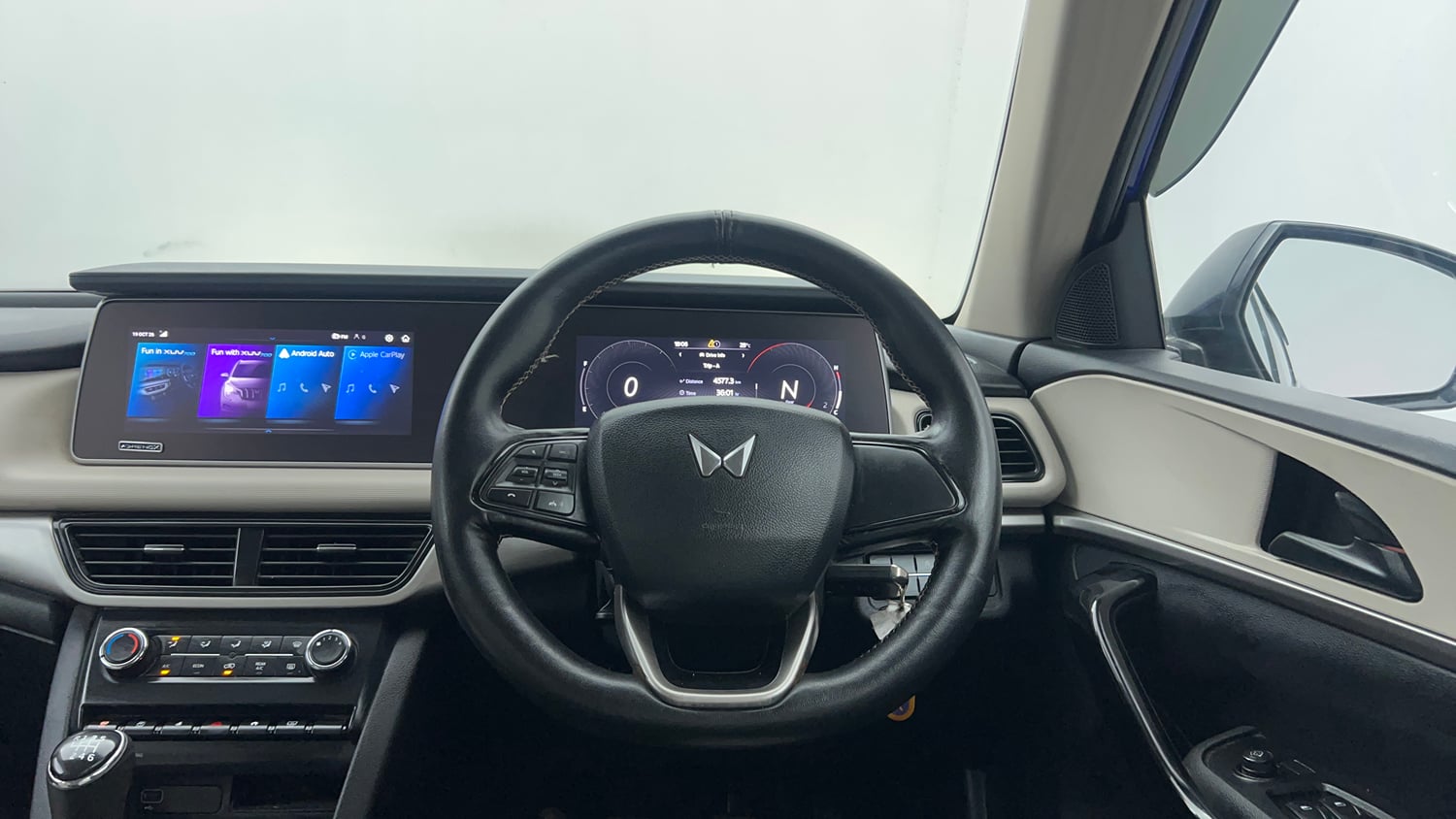 Used 2022 Mahindra XUV700 AX 5 Petrol MT 7 STR Petrol Manual interior STEERING VIEW