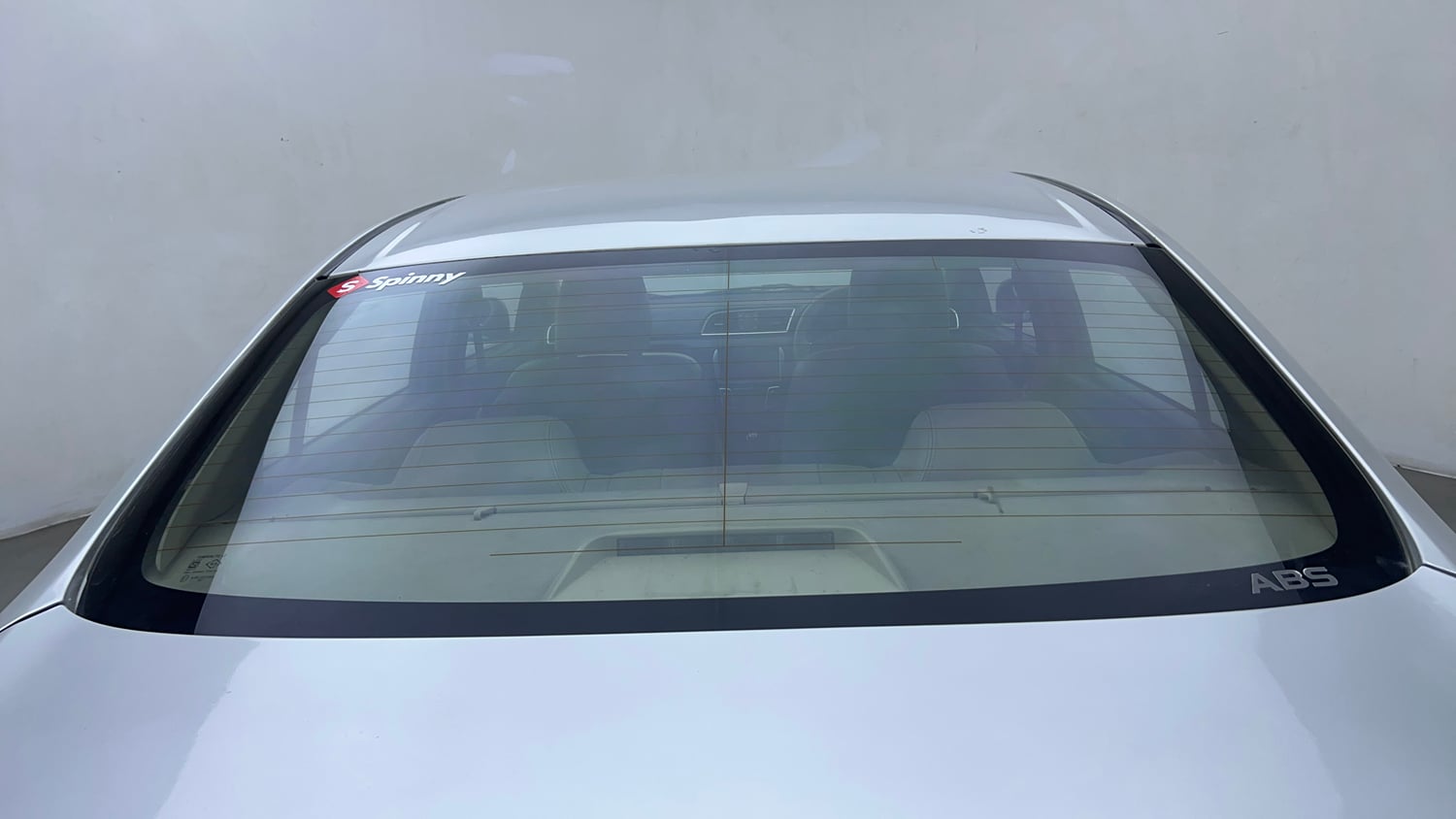 Used 2015 Maruti Suzuki Ciaz ZXi Petrol Manual exterior BACK WINDSHIELD VIEW