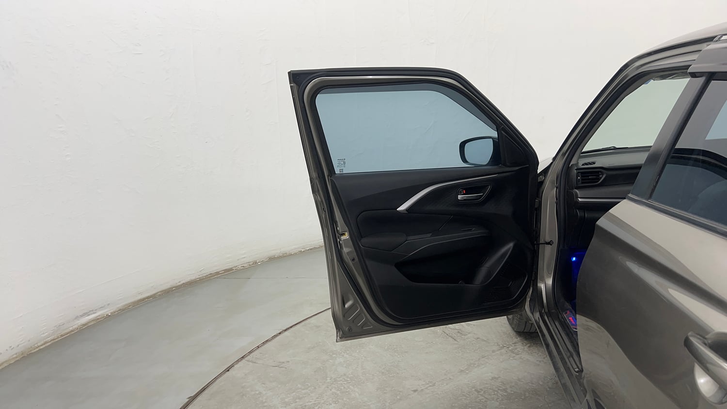 Used 2025 Maruti Suzuki Swift ZXi Plus Petrol Manual interior LEFT FRONT DOOR OPEN VIEW