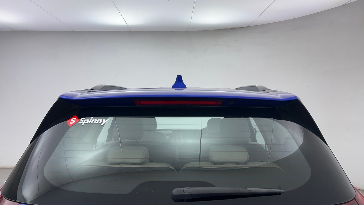 Used 2022 Mahindra XUV700 AX 5 Petrol MT 7 STR Petrol Manual exterior BACK WINDSHIELD VIEW