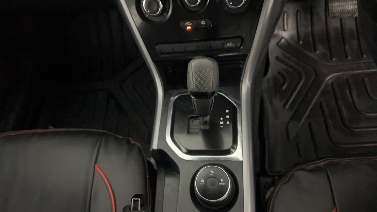 Used 2021 Tata Nexon XMA (S) Diesel Diesel Automatic interior GEAR  KNOB VIEW