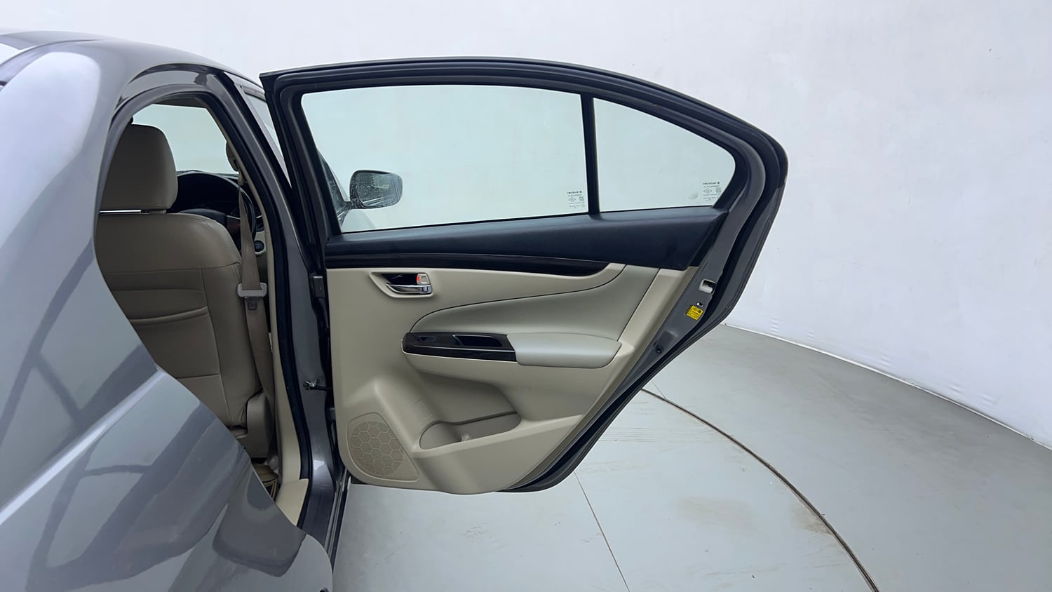 Used 2018 Maruti Suzuki Ciaz Alpha 1.4 MT Petrol Manual interior RIGHT REAR DOOR OPEN VIEW