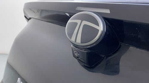 Used 2024 Tata Nexon Creative 1.2 Petrol 6MT Dark Edition Petrol Manual top_features Rear camera