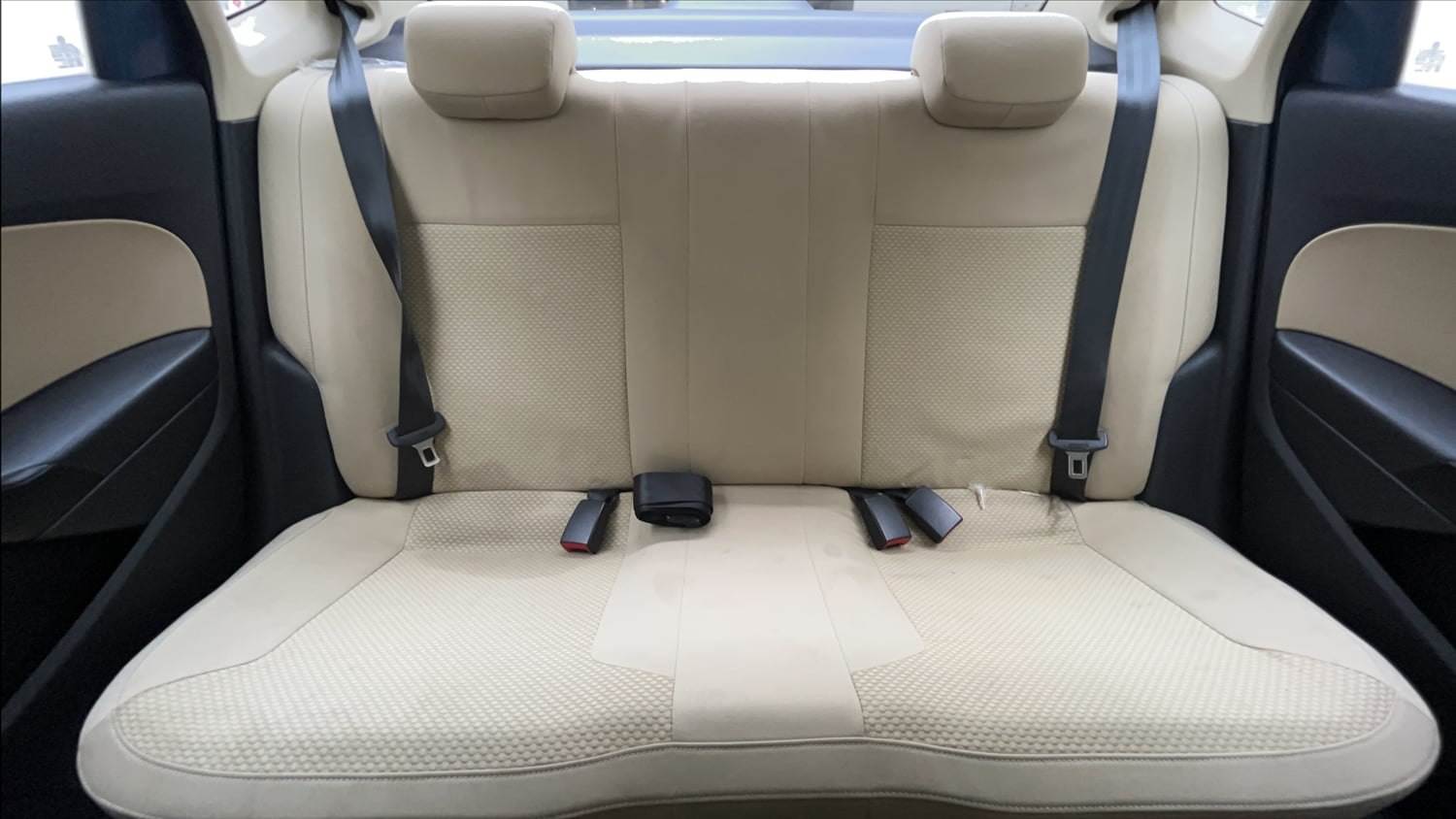 Used 2016 Volkswagen Ameo Highline1.2L (P) Petrol Manual interior REAR SEAT CONDITION VIEW