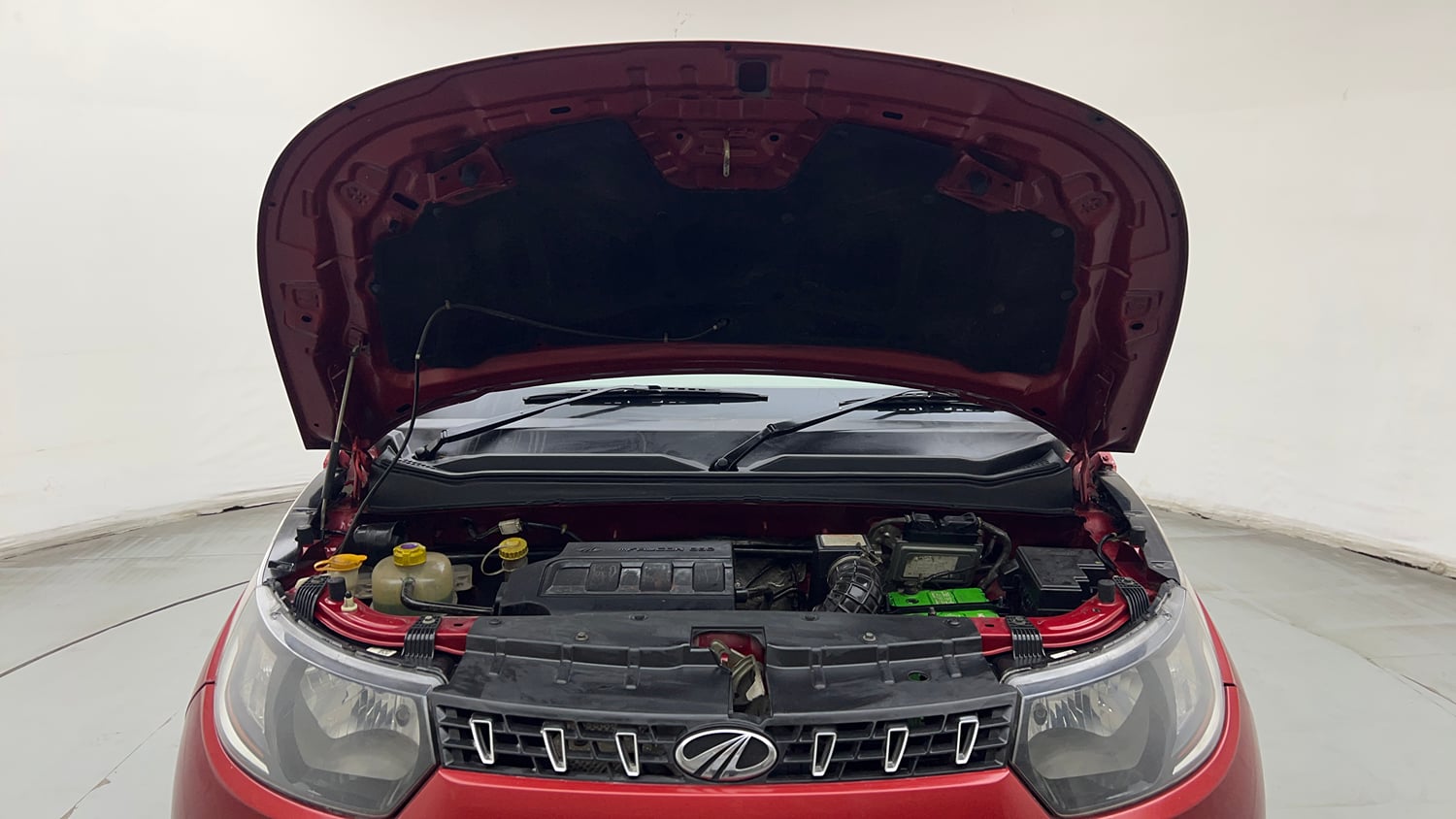 Used 2016 Mahindra KUV100 K6+ 6 STR Petrol Manual engine ENGINE & BONNET OPEN FRONT VIEW