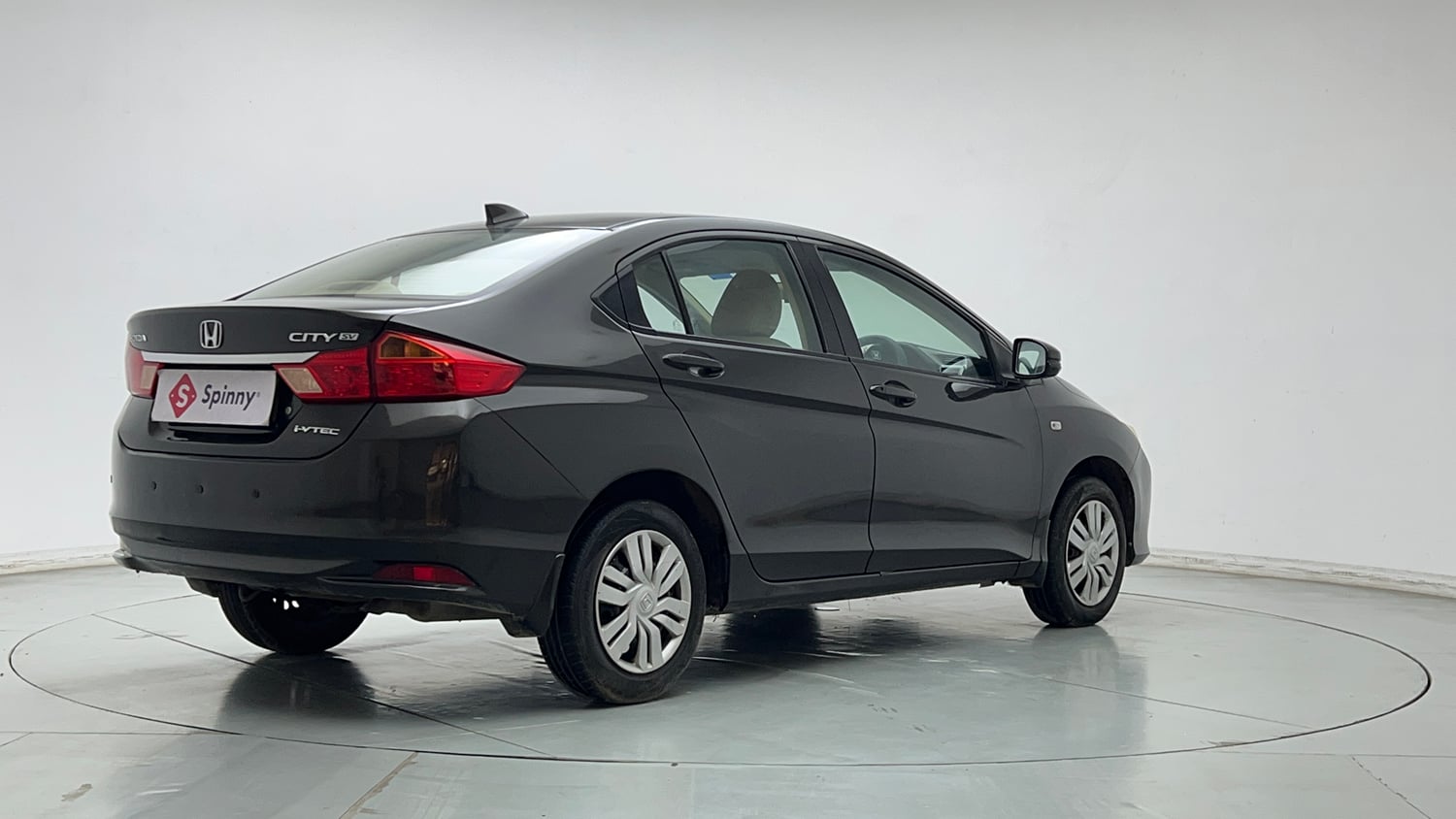 Used 2016 Honda City SV CVT Petrol Automatic exterior RIGHT REAR CORNER VIEW