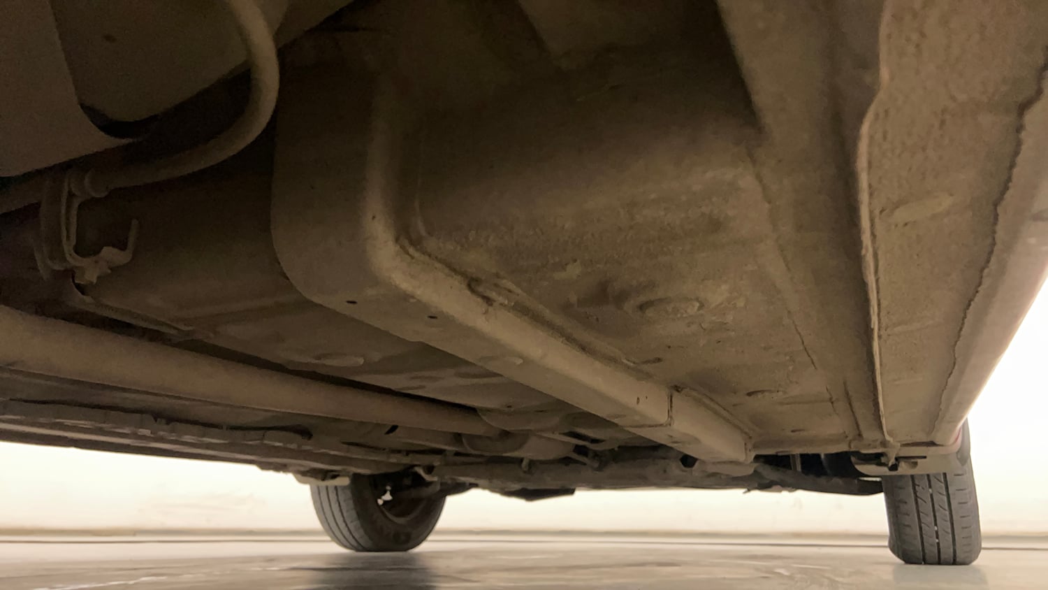 Used 2015 Hyundai Xcent S 1.2 Petrol Manual extra REAR RIGHT UNDERBODY VIEW