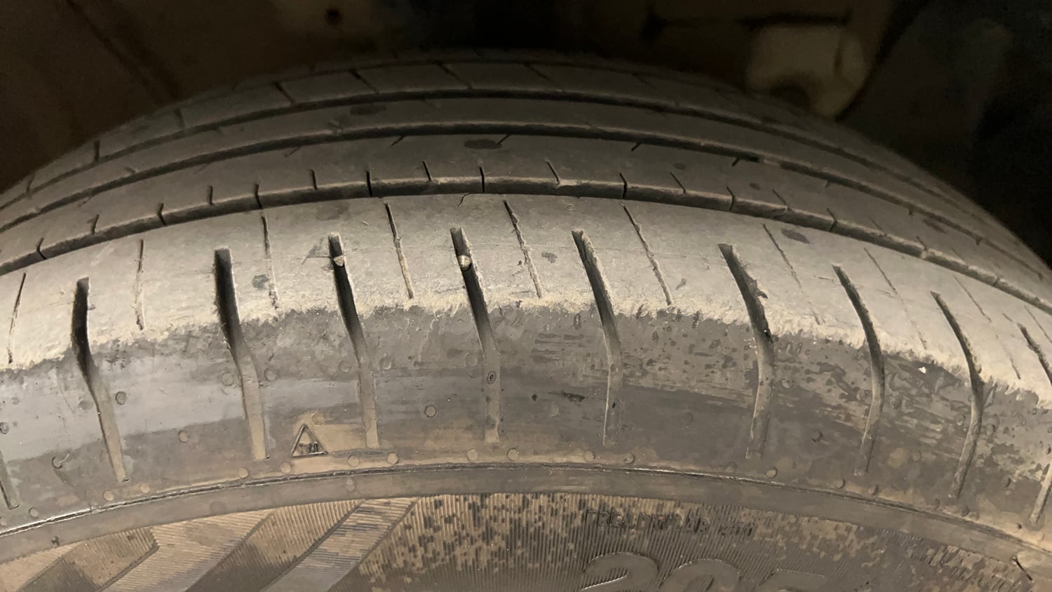 Used 2023 Hyundai Creta E 1.5 Petrol Petrol Manual tyres RIGHT FRONT TYRE TREAD VIEW