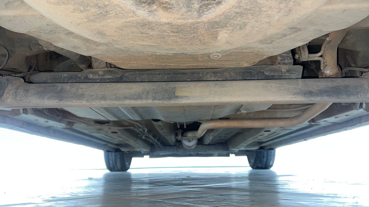 Used 2021 Tata Altroz XZ Petrol Petrol Manual extra REAR UNDERBODY VIEW (TAKEN FROM REAR)