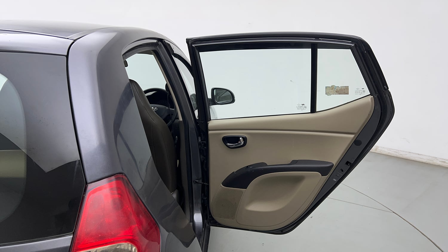 Used 2013 Hyundai i10 Magna 1.2 Kappa2 Petrol Manual interior RIGHT REAR DOOR OPEN VIEW