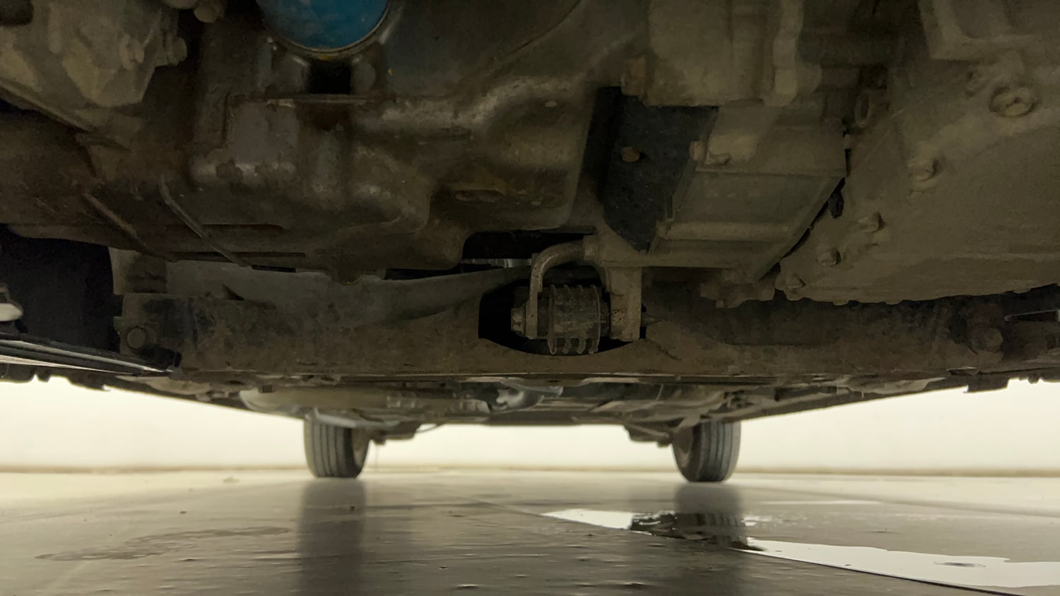 Used 2015 Honda Jazz V AT Petrol Petrol Automatic extra FRONT LEFT UNDERBODY VIEW
