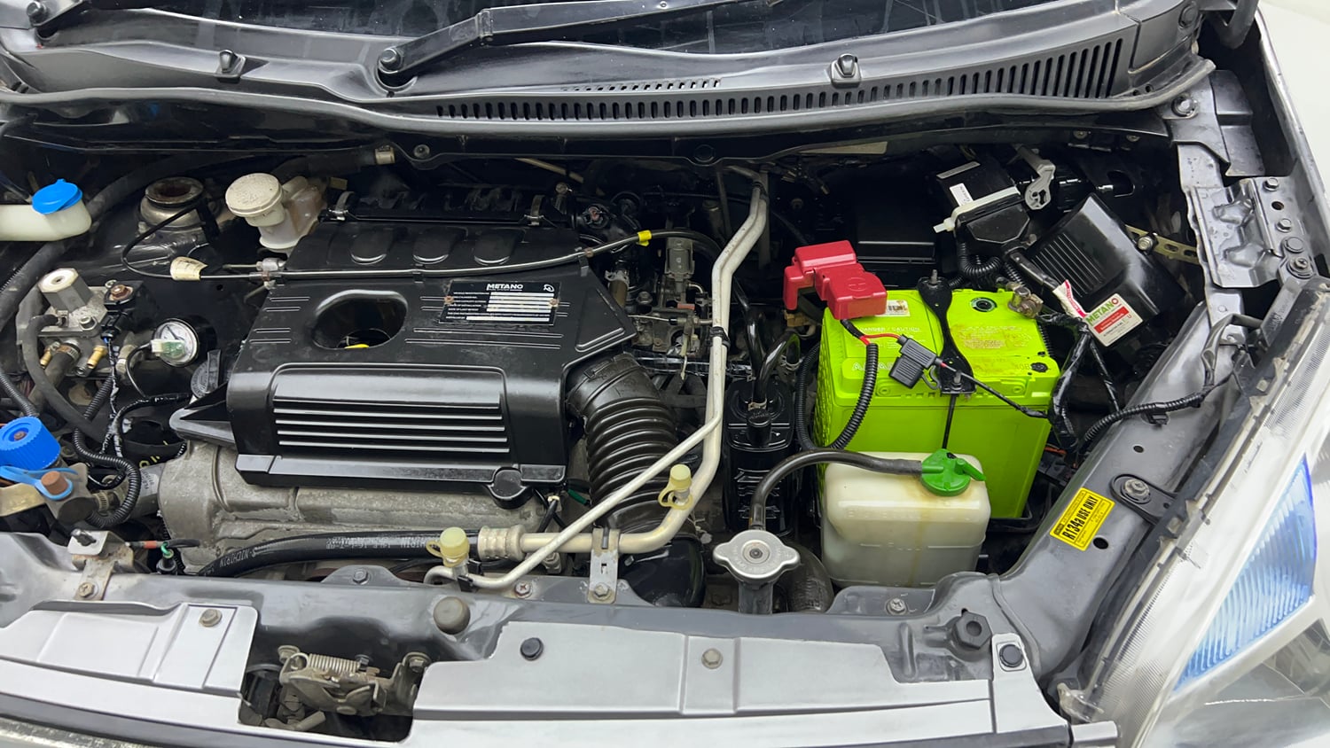 Used 2017 Maruti Suzuki Wagon R 1.0 LXI CNG (outside fitted) Cng Manual engine ENGINE LEFT SIDE VIEW