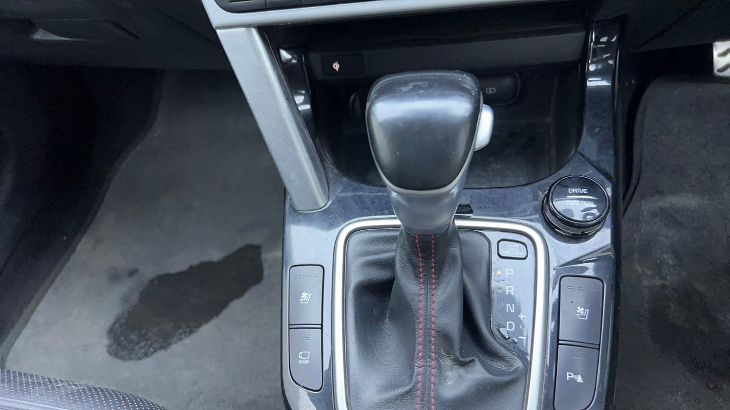 Used 2020 Kia Seltos GTX Plus DCT 1.4 Petrol Automatic interior GEAR  KNOB VIEW