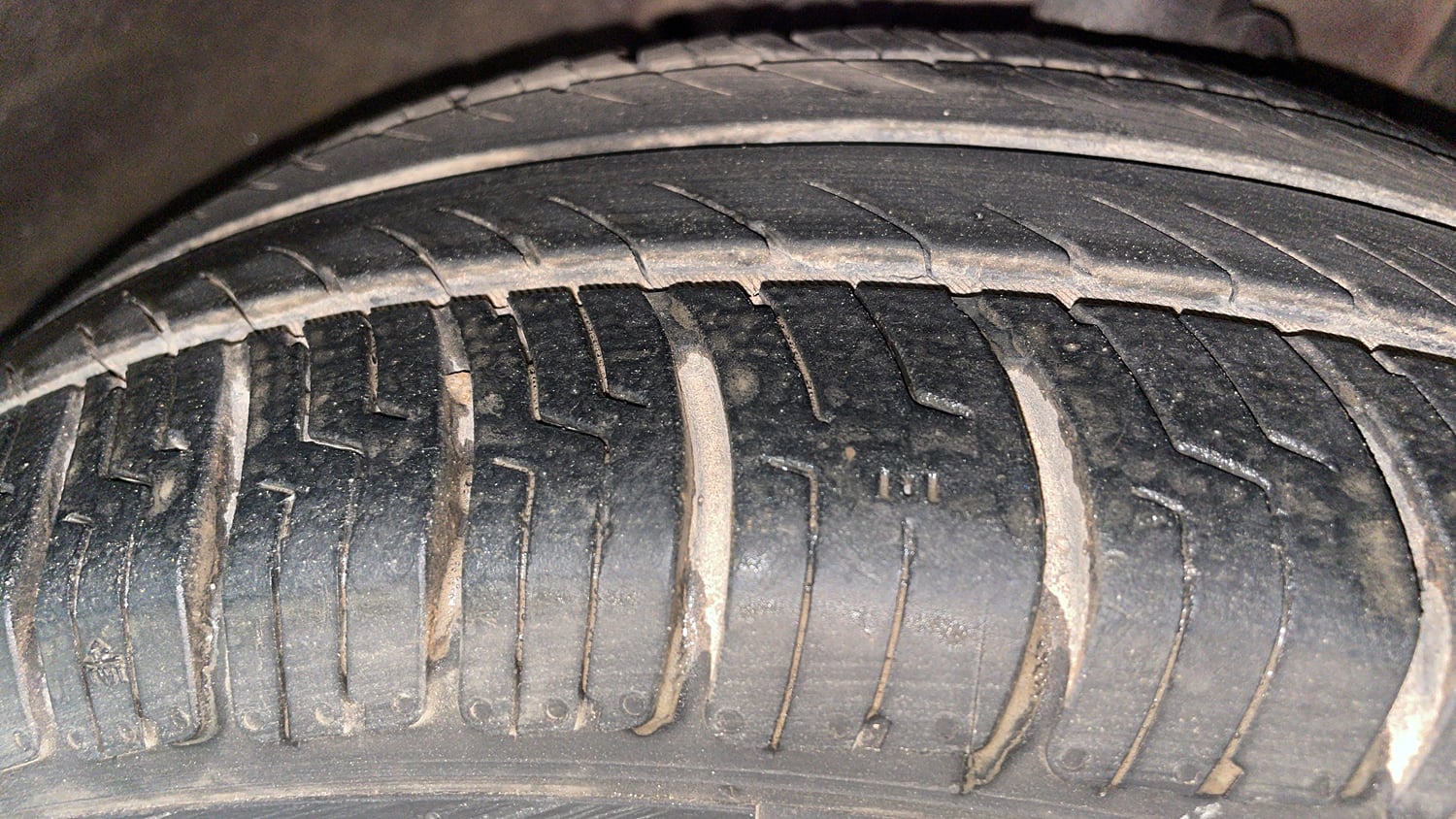 Used 2013 Honda Amaze 1.5 S i-DTEC Diesel Manual tyres RIGHT FRONT TYRE TREAD VIEW