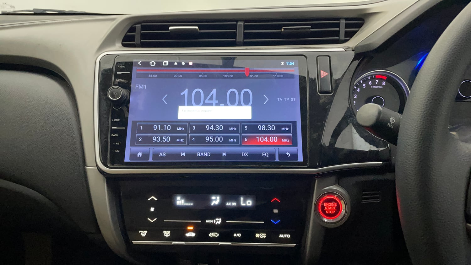 Used 2017 Honda City V Petrol Manual top_features Integrated (in-dash) music system