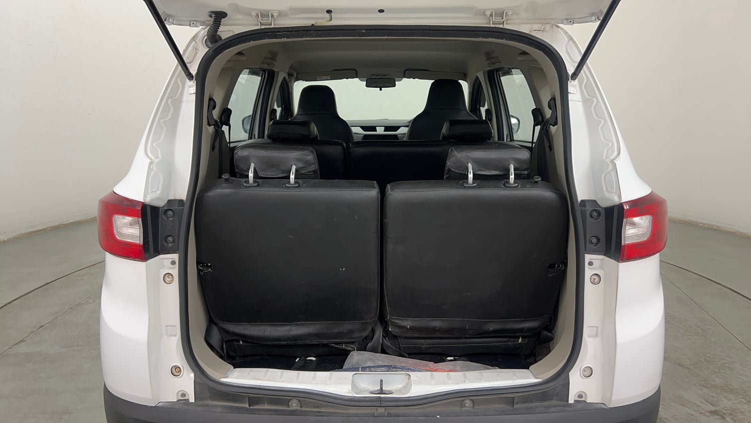 Used 2023 Renault Triber RXZ Petrol Manual interior DICKY INSIDE VIEW