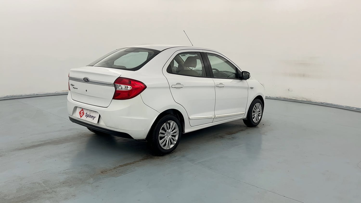 Used 2016 Ford Figo Aspire Trend 1.2 Ti-VCT Petrol Manual exterior RIGHT REAR CORNER VIEW