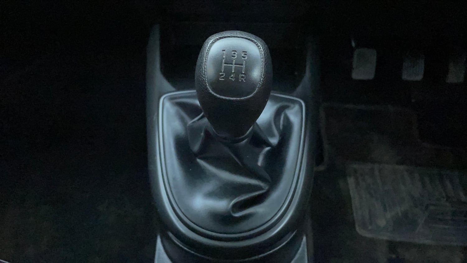 Used 2022 Hyundai Grand i10 Nios Corporate Edition MT Petrol Manual interior GEAR  KNOB VIEW