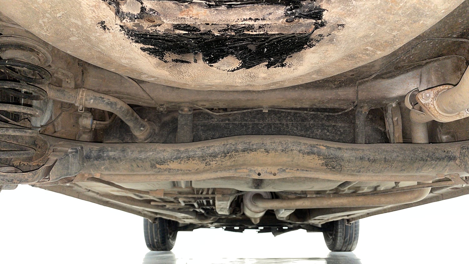 Used 2013 Honda Amaze 1.5 S i-DTEC Diesel Manual extra REAR UNDERBODY VIEW (TAKEN FROM REAR)