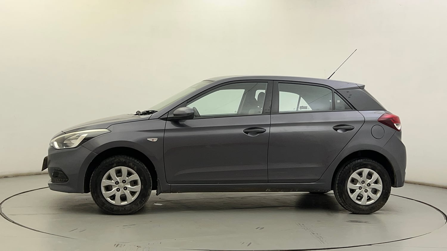 Used 2014 Hyundai Elite i20 Magna 1.2 Petrol Manual exterior LEFT SIDE VIEW