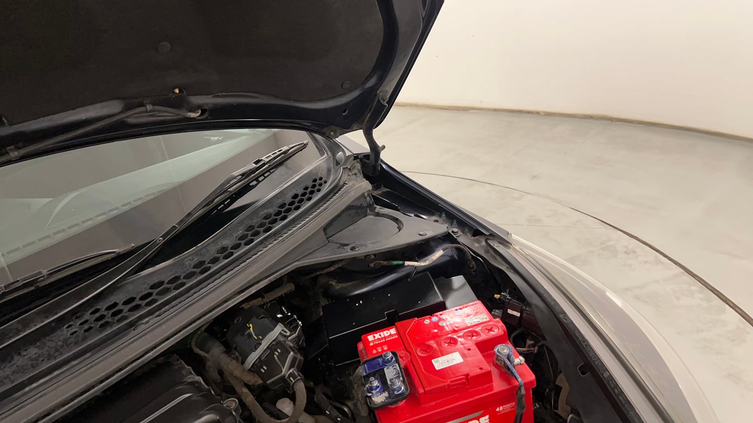 Used 2019 Tata Tigor Revotron XZA Petrol Automatic engine ENGINE LEFT SIDE HINGE & APRON VIEW