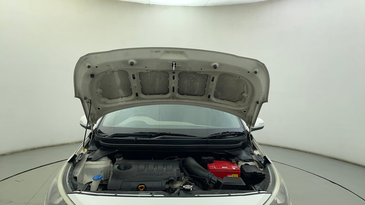 Used 2016 Hyundai Elite i20 Sportz 1.4 CRDI Diesel Manual engine ENGINE & BONNET OPEN FRONT VIEW