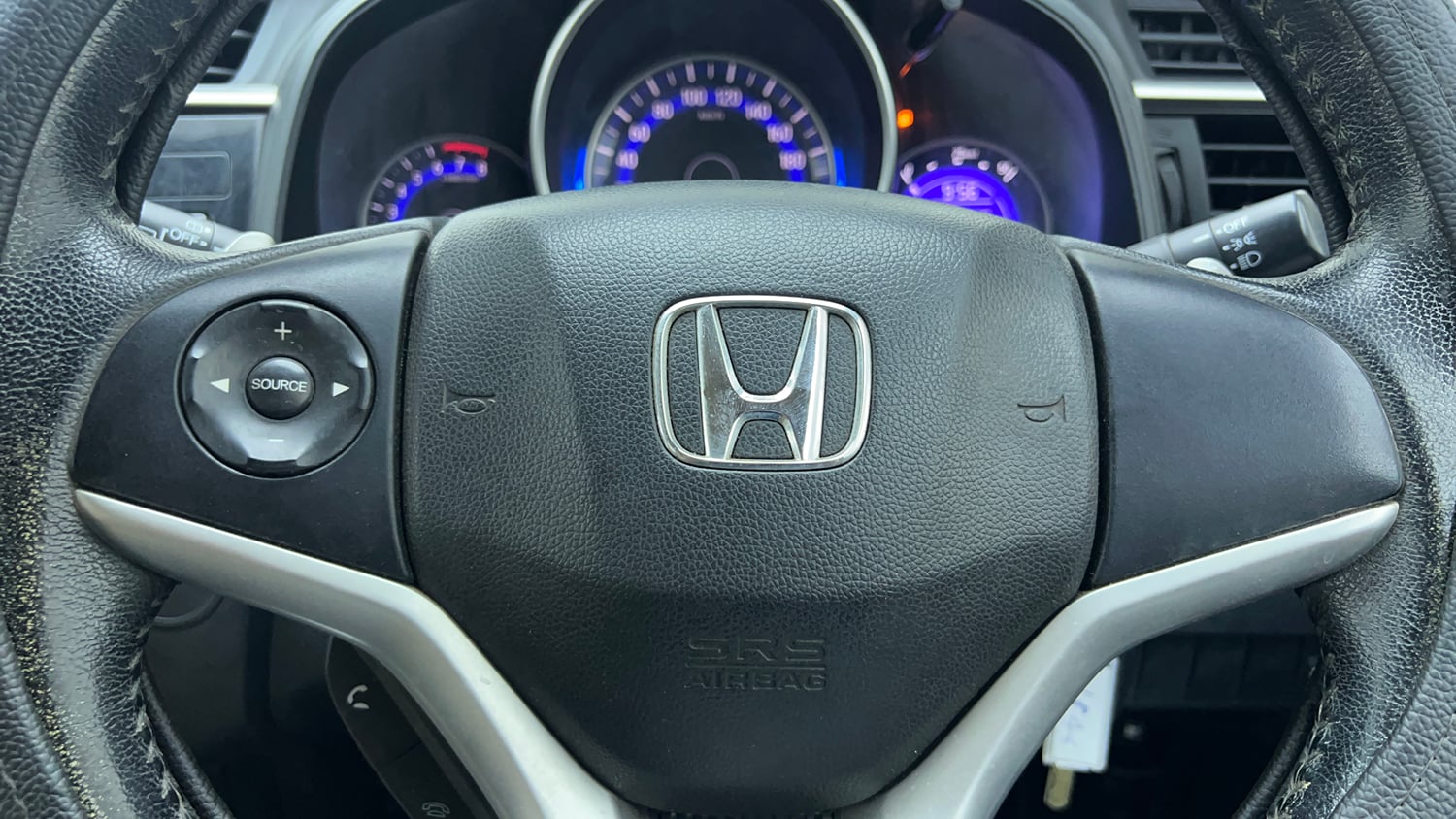 Used 2016 Honda Jazz V AT Petrol Petrol Automatic top_features Airbags