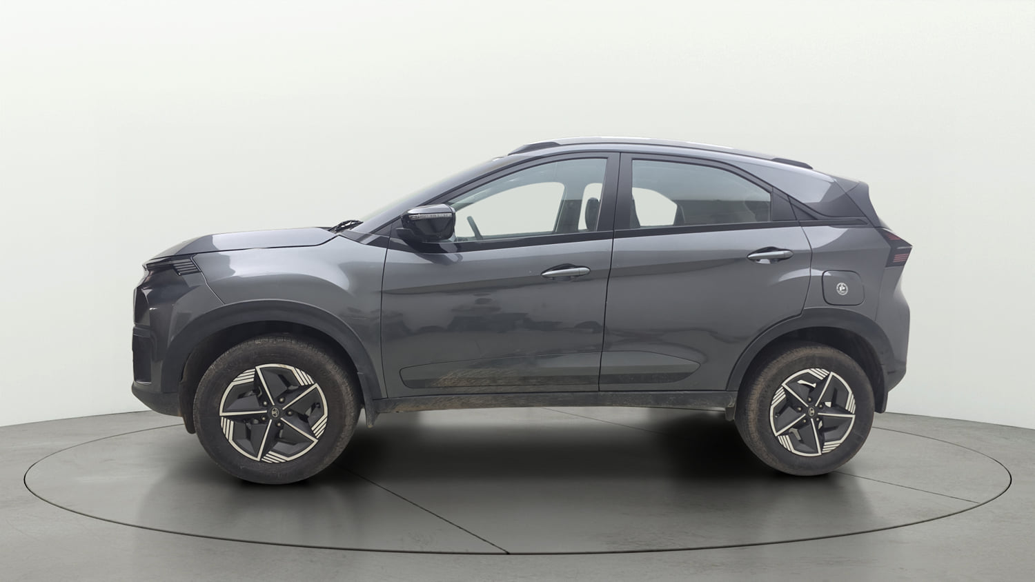 Used 2024 Tata Nexon Creative Plus 1.2 Revotron Petrol 6MT Petrol Manual exterior LEFT SIDE VIEW