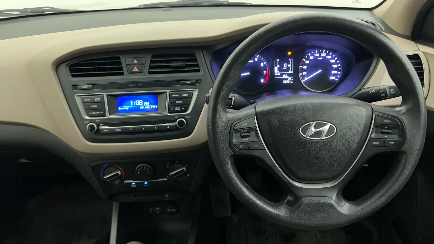 Used 2014 Hyundai Elite i20 Magna 1.2 Petrol Manual interior STEERING VIEW