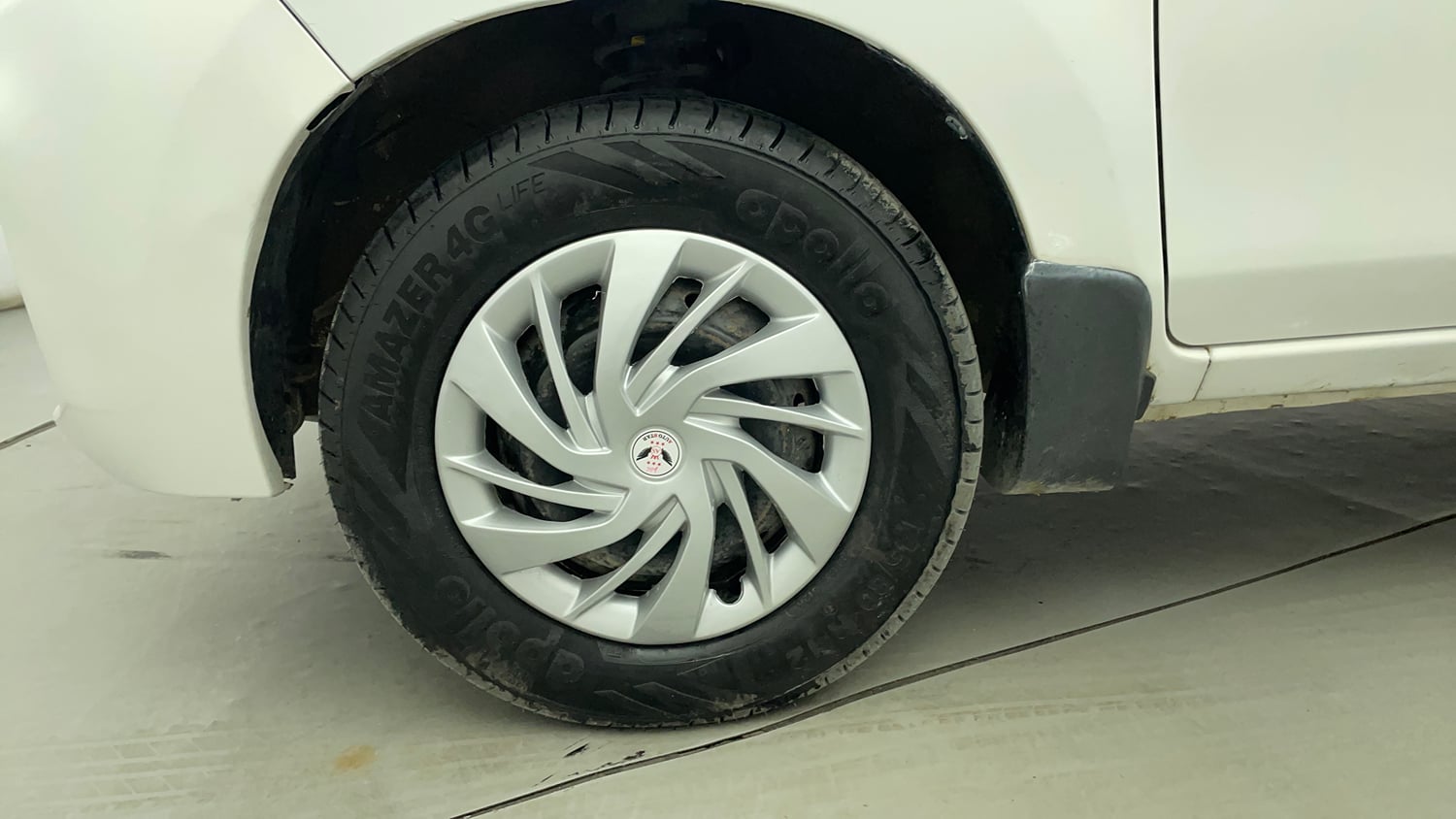Used 2020 Maruti Suzuki Alto 800 LXi Petrol Manual tyres LEFT FRONT TYRE RIM VIEW
