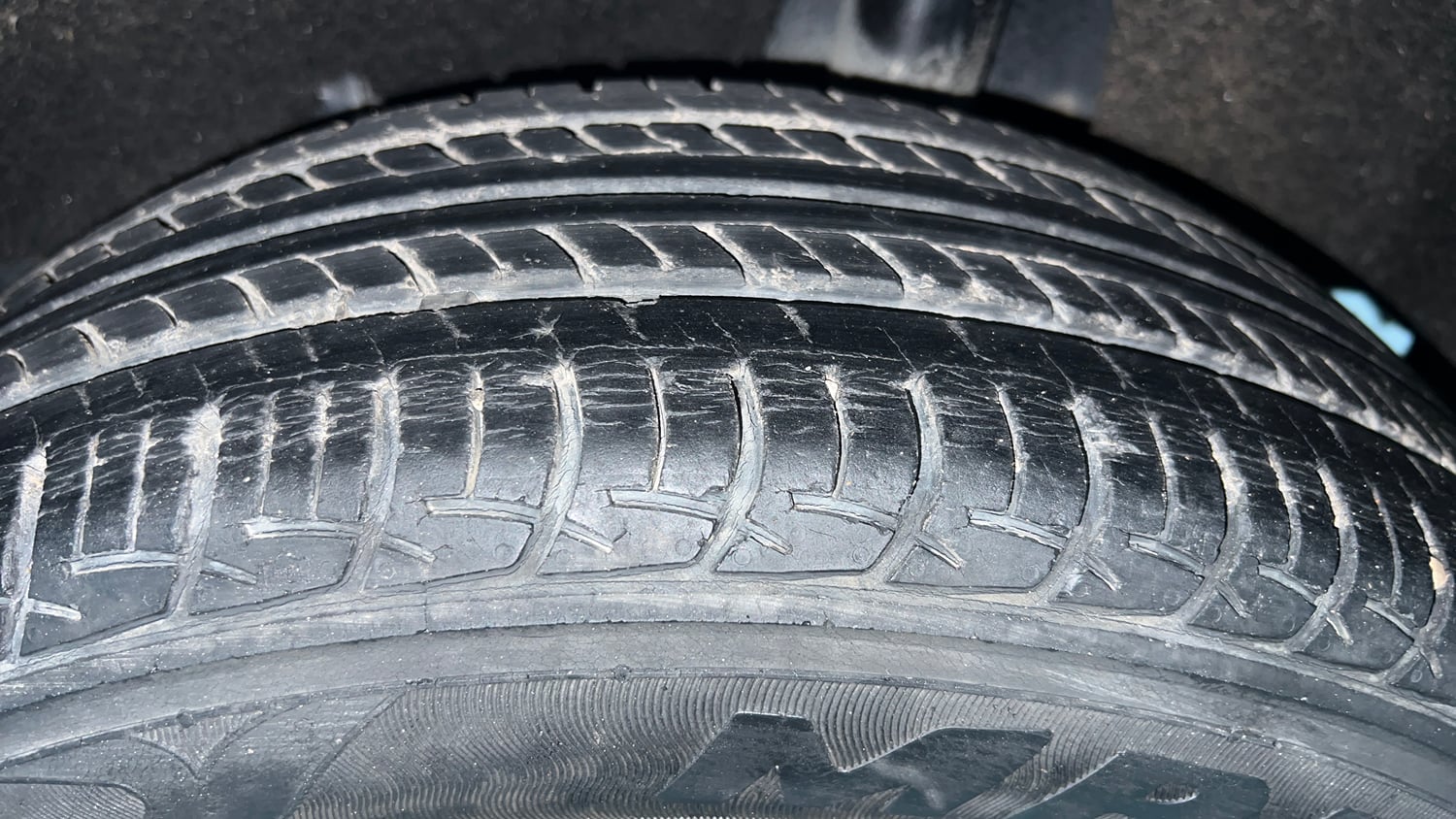 Used 2018 Maruti Suzuki Baleno Delta 1.2 Petrol Manual tyres LEFT REAR TYRE TREAD VIEW
