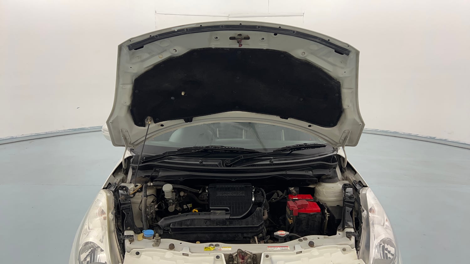 Used 2016 Maruti Suzuki Swift VXi Petrol Manual engine ENGINE & BONNET OPEN FRONT VIEW