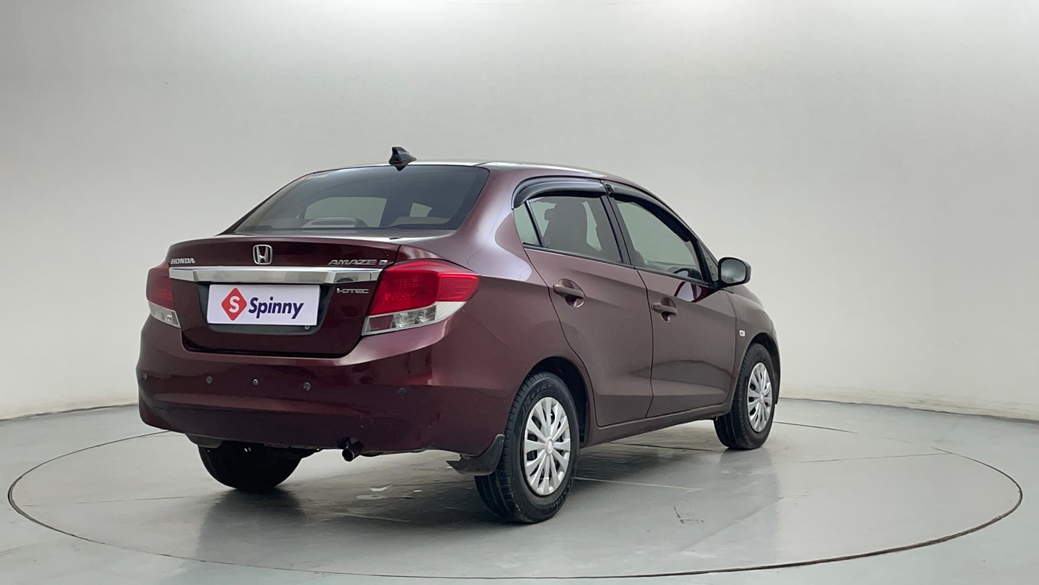 Used 2013 Honda Amaze 1.5 S i-DTEC Diesel Manual exterior RIGHT REAR CORNER VIEW
