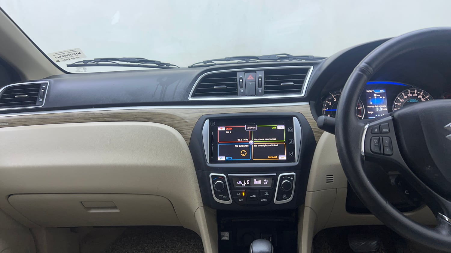 Used 2020 Maruti Suzuki Ciaz Alpha 1.5 AT Petrol Automatic interior MUSIC SYSTEM & AC CONTROL VIEW